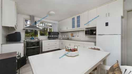 Casa De 6 Dormitorios En Lugano, Punta Del Este- Ref: 3515