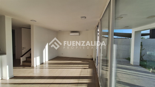 Casa En Venta De 4 Dorm. En Puente Alto, Ymg