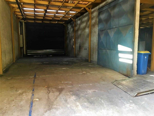Local Comercial Y Bodega En Barrio Av. Matta