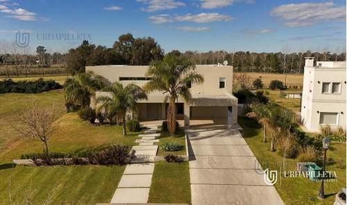 Casa En Venta En Pilara Sobre Lote Interno - La Berlina - Urdapilleta Propiedades