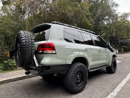 Toyota Land Cruiser 4.5 Imperial Lc200 Diésel