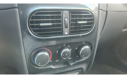 Fiat Strada 1.8 MPI ADVENTURE CE 16V FLEX 2P MANUAL
