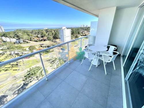 Imagen 5 de 28 de Apartamento De Primera Categoria En Torre Con Amenities