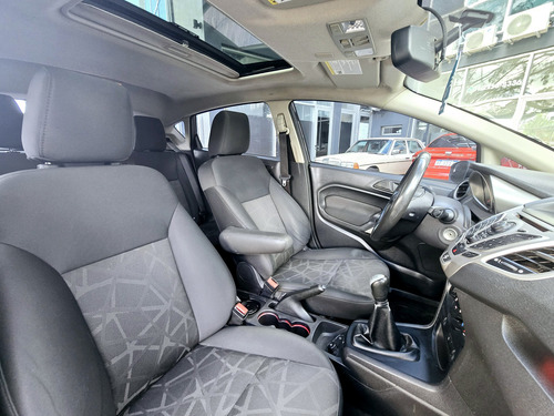 Ford Fiesta Kinetic Design 1.6 Titanium 2012 68.000km Oport.