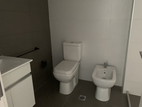 Imagen 5 de 12 de Venta De Apartamento De 2 Dormitorios En Cordón, Mcm