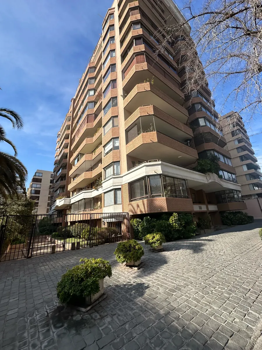 Imagen 2 de 22 de Amplio Departamento En Arriendo En Las Condes (173422)