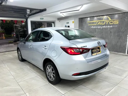 Mazda 2 Touring AT 2022