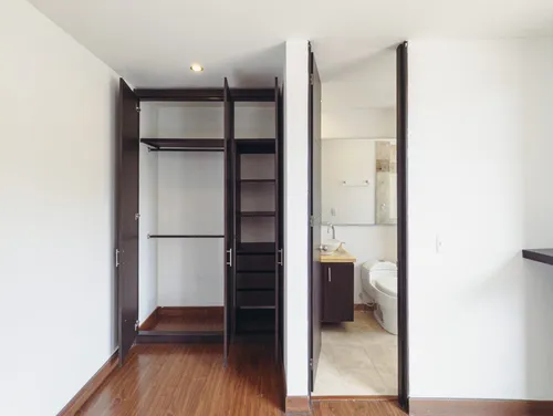 Apartaestudio Con Balcón Y Parqueadero Privado Cubierto