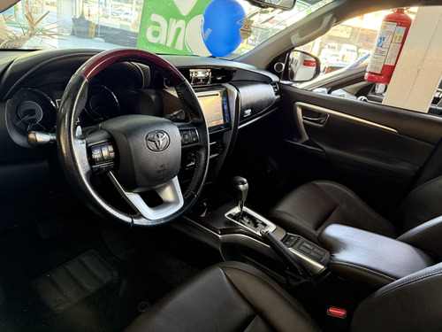 Toyota Hilux SW4 2.7 SRV 7 LUGARES 4X2 16V FLEX 4P AUTOMÁTICO