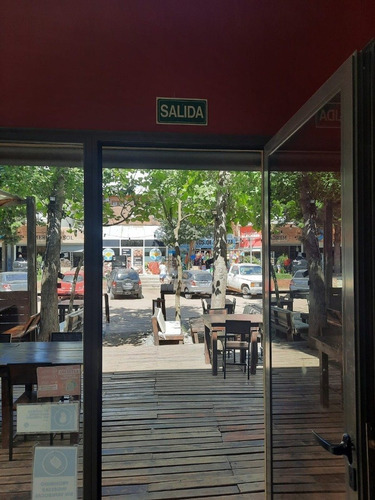 Imagen 12 de 13 de Mar Azul - Venta-fondo De Comercio-restaurant - Pleno Auge-