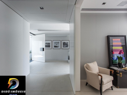 Imagem 19 de 30 de Casa Para Venda Com Projeto Do Arquiteto Leonardo Mancenido. Dispõe De Área Externa Com Paisagismo, Raia Climatizada E Salão De Jogos. - 0100969 - 69844795