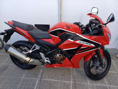 Vendo Cbr 300 Ra Modelo 2018 Con Poco Uso !! 