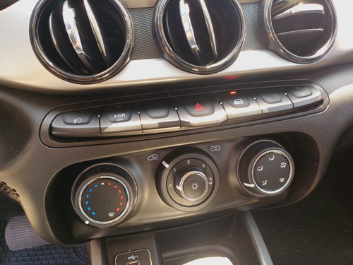 Fiat Cronos CRONOS PRECISION 1.8 AUT
