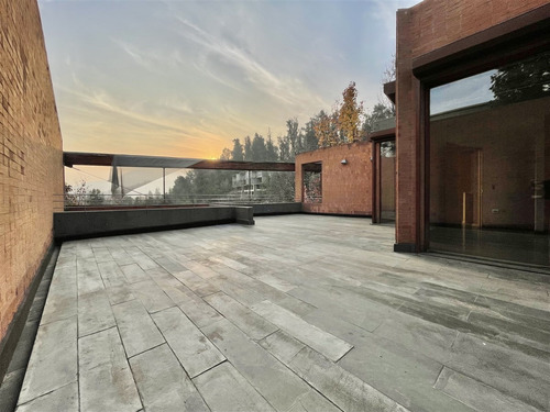 En Condominio: Vía Aurora, Lo Curro, 2.400 M2 Terreno