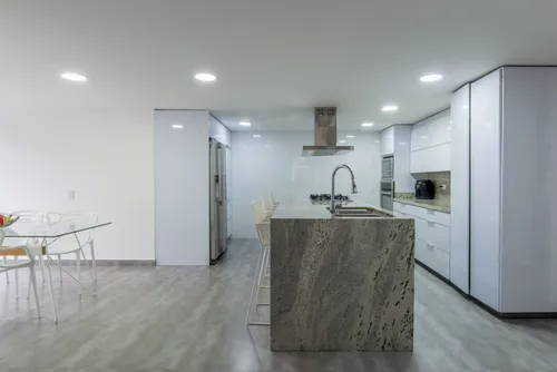 Casa En Venta En Calatrava. Cod V5907