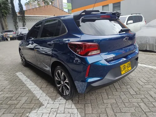 Chevrolet Onix 1.0T Premier Hatch At