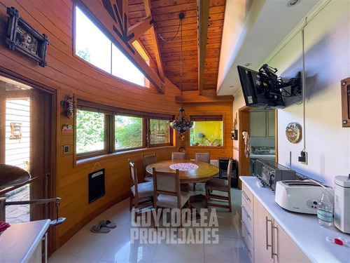 Casa En Venta En Pucón