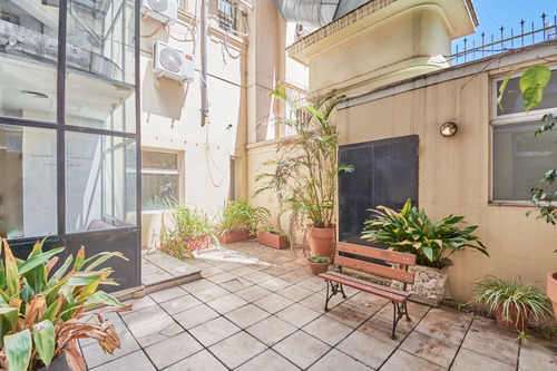 Oficina En Alquiler / Piso 1000 M2 / Edificio Antiguo