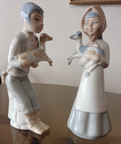 Pareja De Figuras De Porcelana Lladró Casades