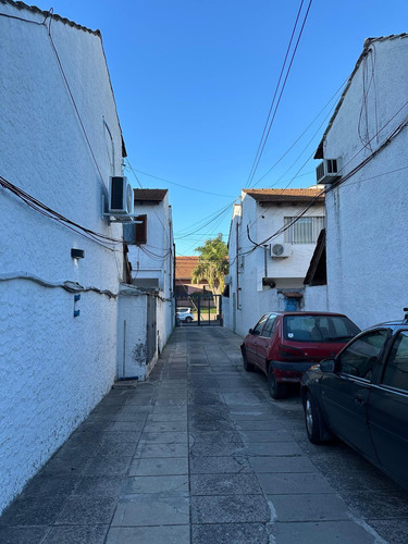 Venta Ph 2 Ambientes Con Patio Ramos Mejia