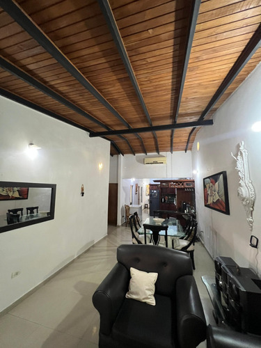 En Venta Casa Ubicada En Valle De Oro, Todas Las Comodidades, Conjunto Cerrado. Negociable. Valencia (cv)