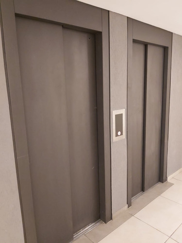 Venta Departamento 2 Dormitorios Adjudicado Regam Pilay Con Posesion Inmediata O Renta, Av Colon 1494