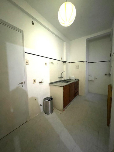 Imagen 7 de 10 de Apartamento 2 Dormitorios Venta Centro.