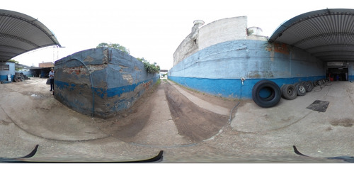 Taller, Galpon Lavadero Gomeria Sobre Av 75 Entre 68 Y 70