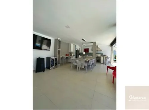 Se Vende Casa En Cerro Verde