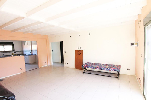 Casa - Mart.-fleming/panam-5 Ambientes
