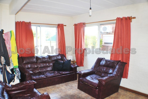 Imagen 2 de 12 de En Venta Vivienda De 3 Dormitorios Colonia Del Sacramento