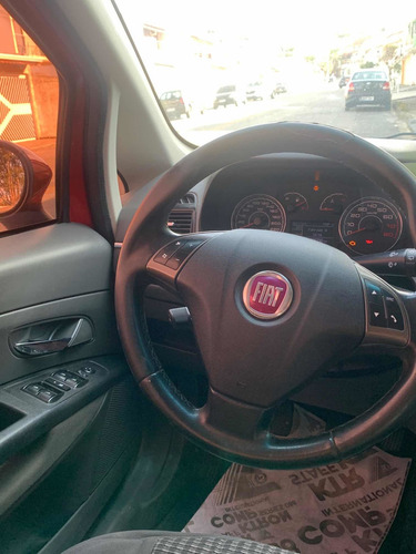 Imagem 6 de 12 de Fiat Punto 2011 1.8 16v Essence Flex 5p