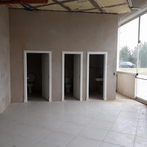 Imagen 7 de 12 de Local En Venta En Nordelta Bahia Grande