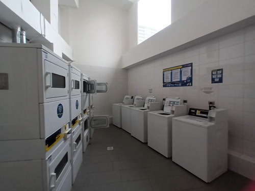 Departamento En Arriendo 1d/1b A Pasos Metro Mirador