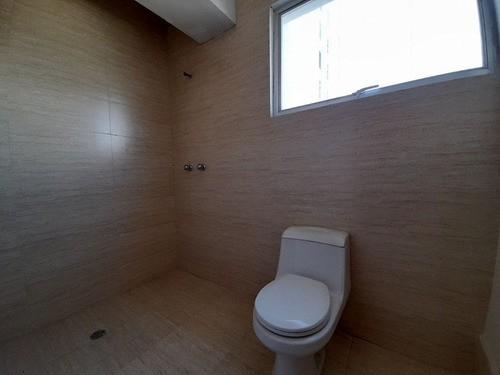 Imagen 6 de 19 de Apartamento En Venta En Urb El Piñal, Pedregal 0240 Isabella H