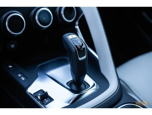 Imagem 8 de 11 de Jaguar E-pace R-dynamic 2.0