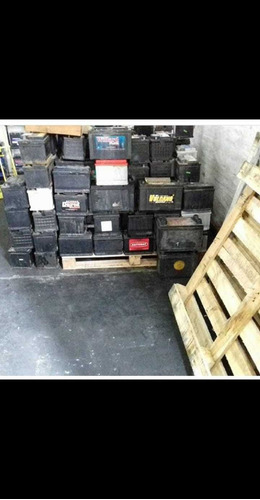 Imagen 4 de 4 de Compramos Baterias Viejas .