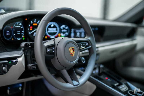 Imagem 8 de 10 de Porsche 911 Carrera 2021