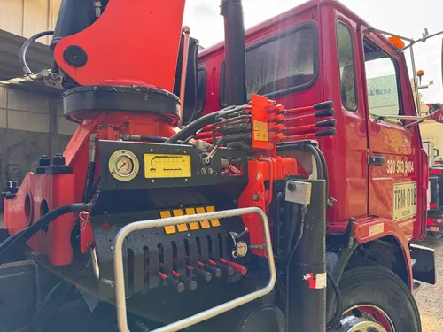 Camion Con Grua Articulada De 10ton