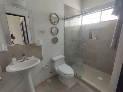 Casa En Venta En Veracruz Con Recamara En P. B. Fracc. Privado (modelo Ibiza).
