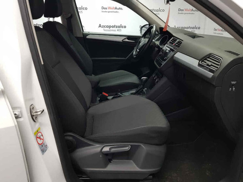 Volkswagen Tiguan 2019 5p Trendline Plus 1.4 L4/1.4/t Aut
