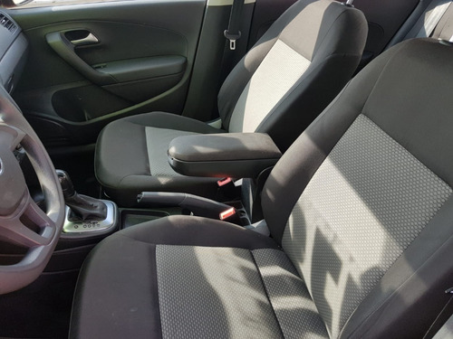 Imagen 13 de 15 de Vento Comfortline Tiptronic 2019