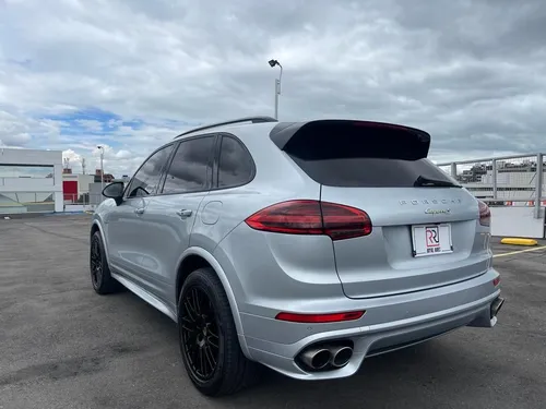 Porsche Cayenne 3.0 S E-hybrid Platinum Edition