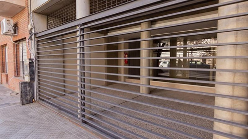 Imagen 4 de 12 de Edificio - Centro Sur