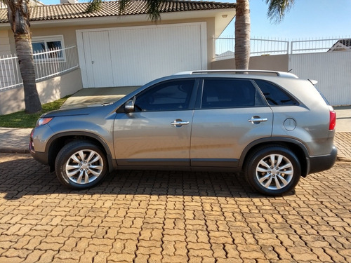 Imagem 3 de 7 de Kia Sorento 2011 2.4 Ex 5l 4x2 Aut. 5p
