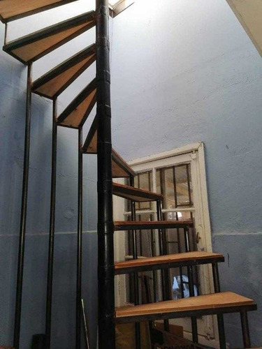 Casa Recientemente Remodelada, A 2 Cuadras De La Playa.