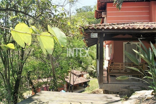 Imagem 7 de 30 de Casa Maravilhosa Dentro De Condominio De Lotes Grandes 1830m², Composto Por Casa Principal Com 3 Quartos (2 Suítes) E Anexo. - Ca00474 - 69414081