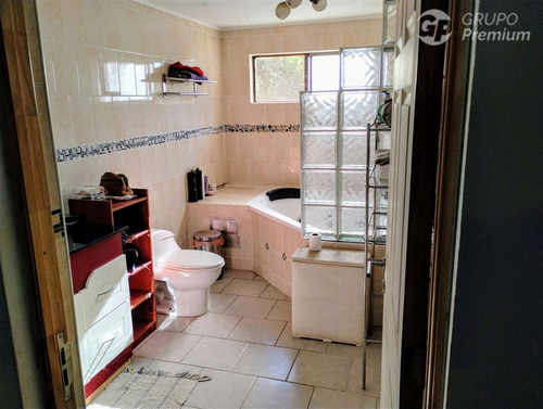 Casa Con Recepción Final En Parcela. 324 M2 / 5.274 M2