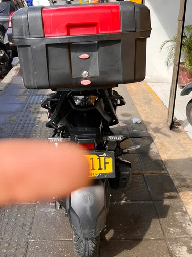 Vendo Hero Hunk 160r Único Dueño Con Accesorios