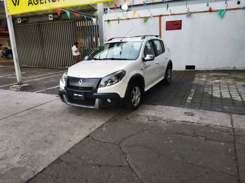 Imagen 1 de 5 de Renault Stepway 2015 5p Dynamique L4/1.6 Man Medianav